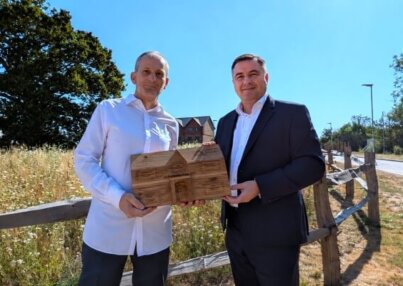Crest Nicholson and Community Wood Recycling celebrate 15 years