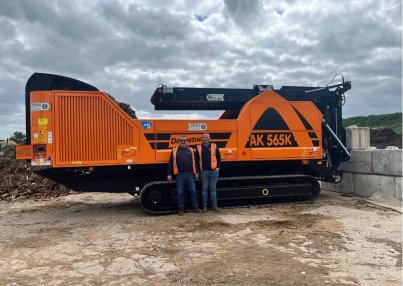 Down to Earth Recycling takes delivery of new Doppstadt shredder